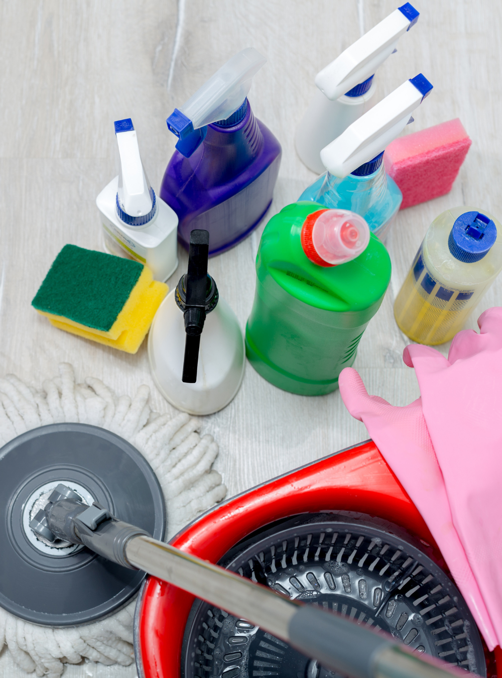 Reinigungsutensilien für die professionelle Grundreinigung